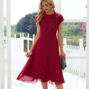 Red dress with short sleeve